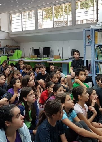 ביקור הסופרת סיגלית דיל – דורון ניטקה, ד’2