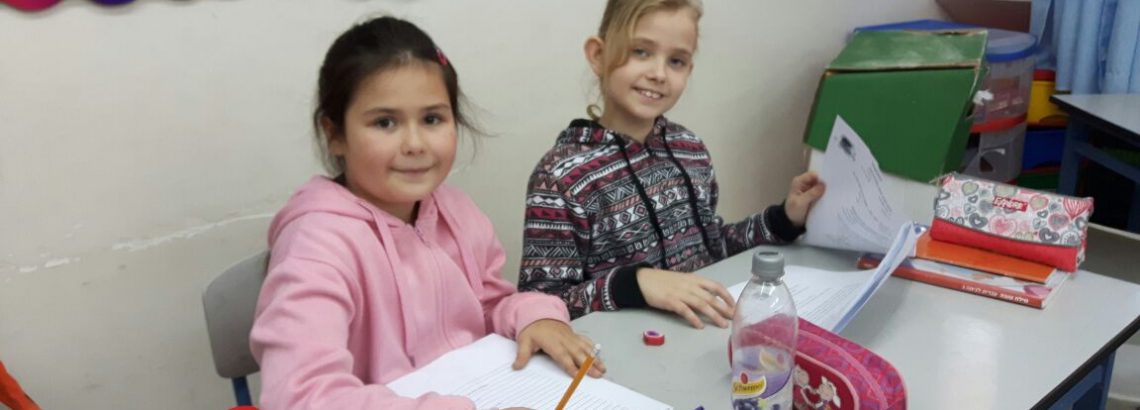 עזרה לחבר – שלי אופנהיימר, ג’2