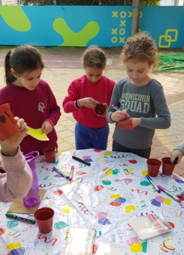 חוגגים ט”ו בשבט במועדונית