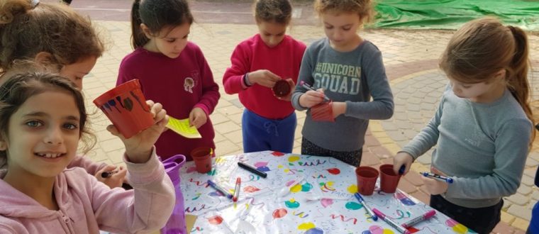 חוגגים ט”ו בשבט במועדונית