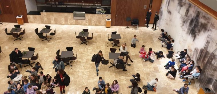 קונצרט לתלמידי א-ג בהיכל התרבות בת”א – יעל גדעוני, ב’1