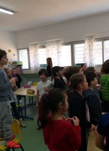 משלוחי מנות בכיתה ב – ליאל עמנואל, ב’1