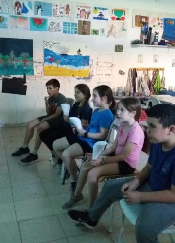 שיעורים פרטניים באומנות – אלה בר, ליהיא שפי, נועם נווה ומקסים דוסקליוק