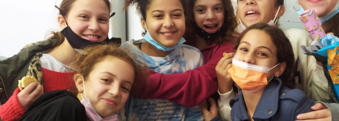 איך זה מרגיש להיות תלמידה מוחרמת?