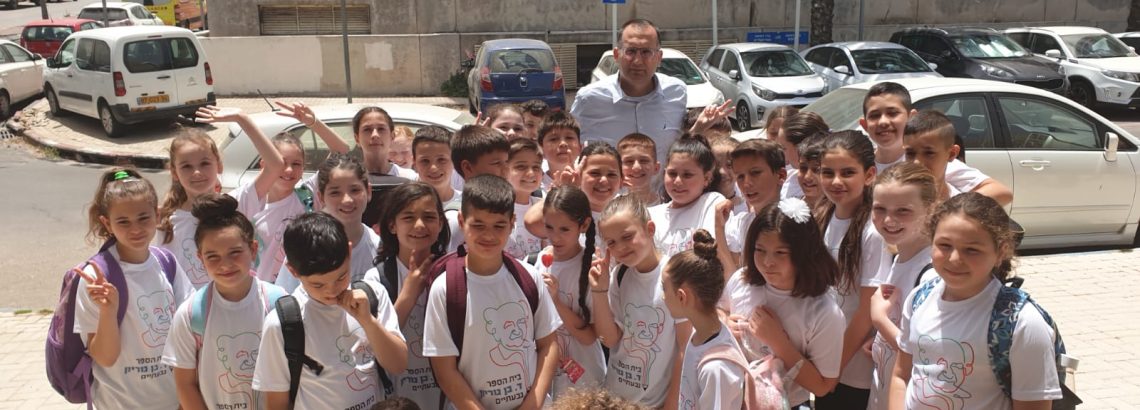 פסטיזמר במסגרת מסיבות יום הולדת לעיר שלנו