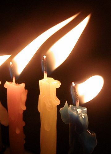 שיר לכבוד חנוכה – איילה חקק, ו’1