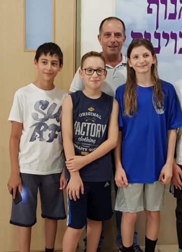 ילדי סחל”ב באירוע סיום שנה במרכז למצוינות.